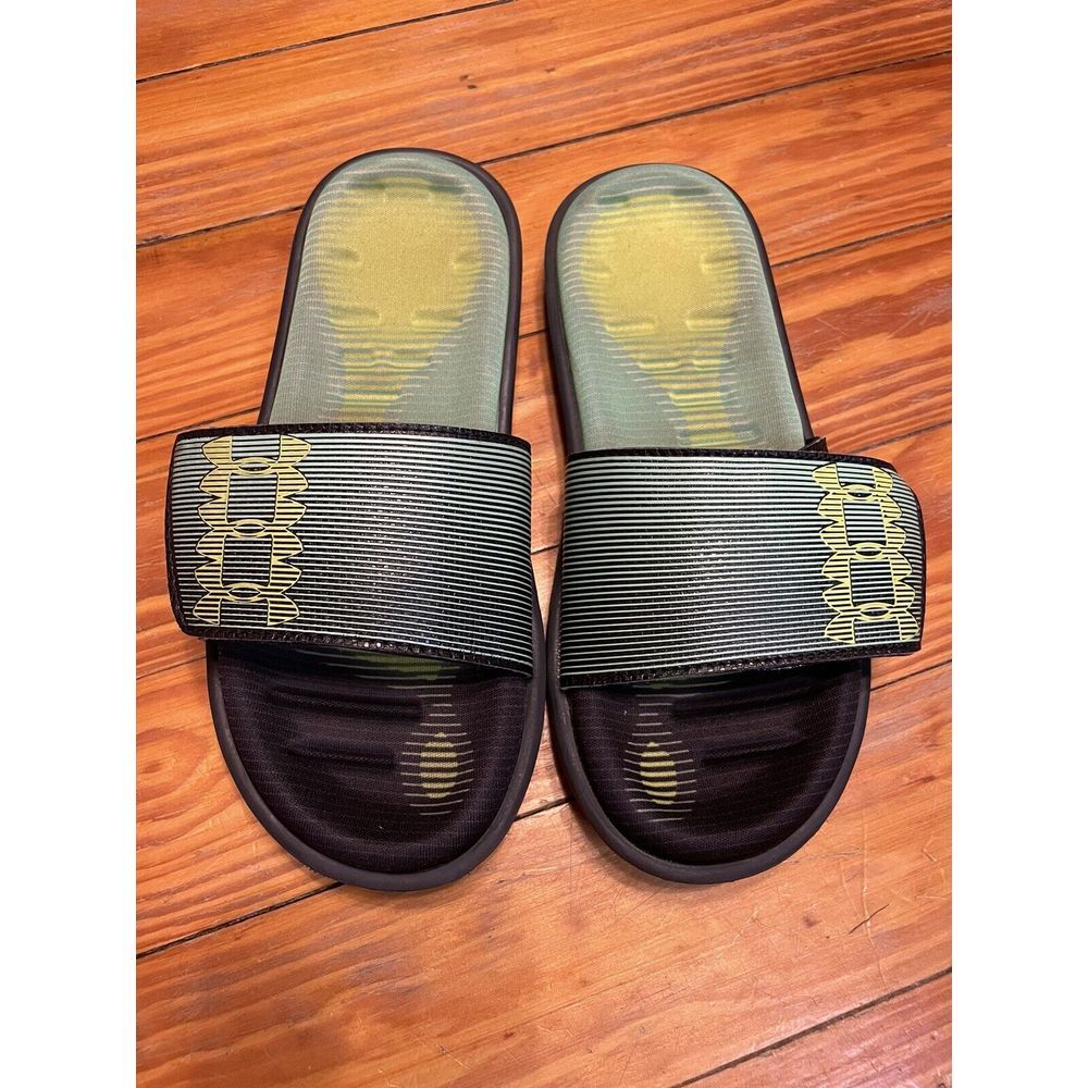 Under Armour‎ Mercenary Slides Size 4